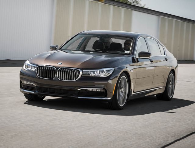 2017 BMW 7 Series G11 Sedan Service and Repair Manual