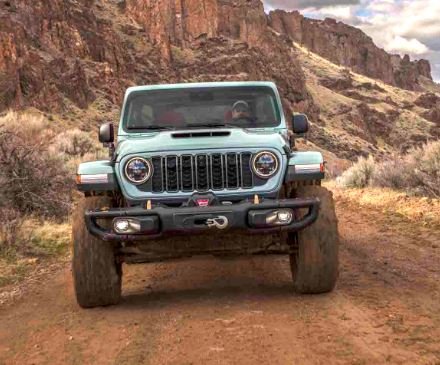repair-manual for your-2024-jeep-wrangler-jl