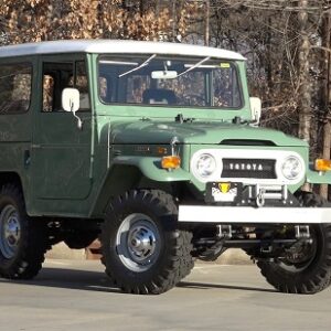 1973 Toyota Land Cruiser FJ-40 Service And Repair Manual