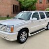 2004 Cadillac Escalade Service and Repair Manual - Image 2