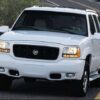 1998 Cadillac Escalade Service and Repair Manual - Image 2