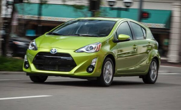 2014 Toyota Prius C Service And Repair Manual