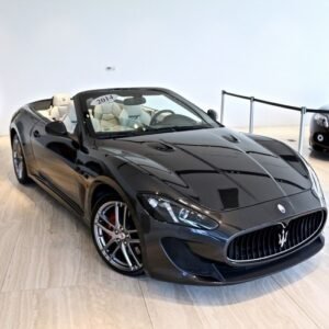 maserati-granturismo-convertible-2013-workshop
