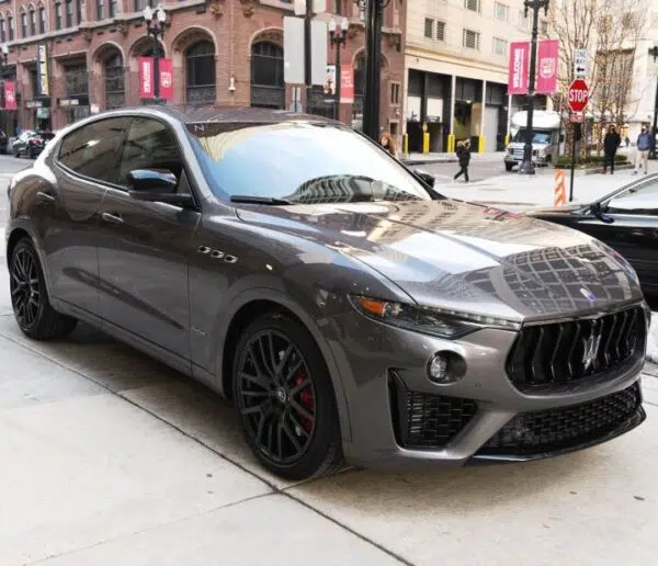maserati-levante-s-2021-service