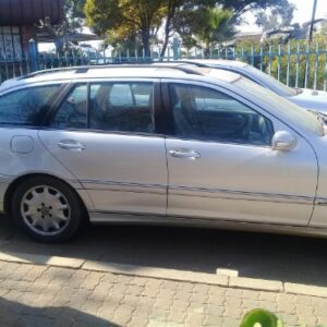 2004 Mercedes C Class Service and Repair Manual