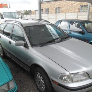 1999 Volvo S40 Service and Repair Manual