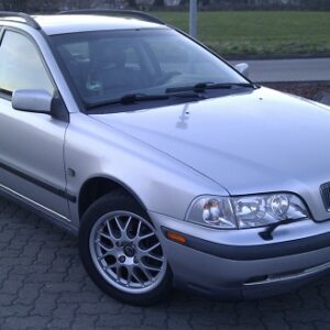 1999 Volvo V40 Service and Repair Manual