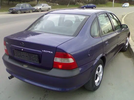 1996 Vauxhall Vectra B Service and Repair Manual